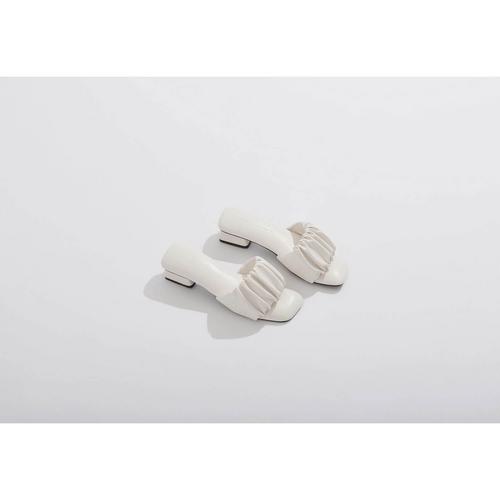 Heysoftshoes New High Sofa OMO 36