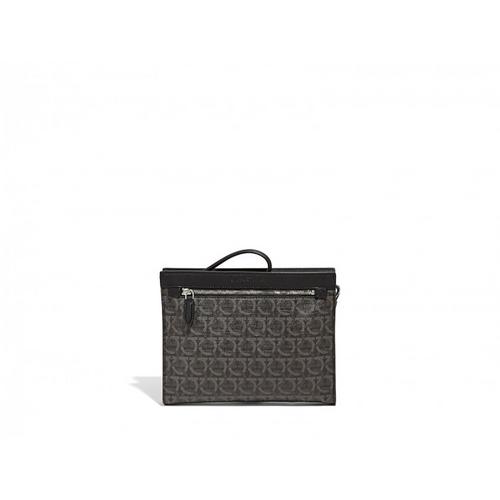 FERRAGAMO GANCINI DOCUMENT HOLDER