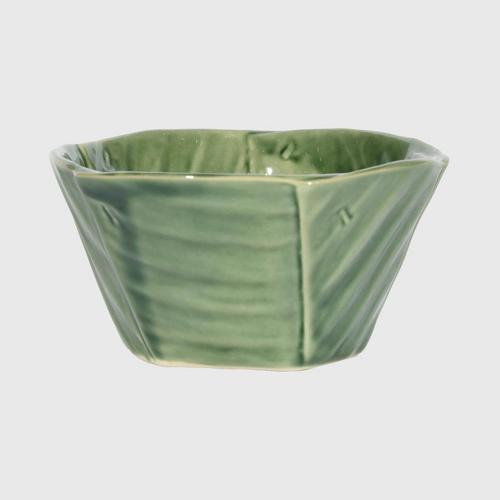 Ceramic cup in the shape of a small banana leaf, round mouth